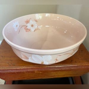 Mikasa “Petal Puff” Multisided Round 8” Vegetable Bowl Peach Pink Vintage Japan